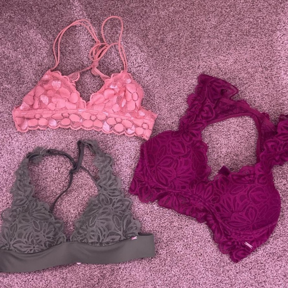 Victorias Secret / PINK bralettes